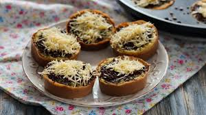 Lihat juga resep #59 terang bulan martabak teflon no mixer no telur enak lainnya. Resep Martabak Manis Mini Lembut Dan Empuk Lifestyle Fimela Com