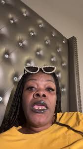 Wat content creator can eat this in...