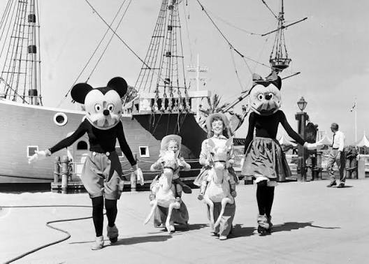 Opening Day at Disneyland: Photos From 1955 - The Atlantic