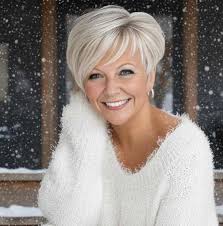 Lynn Anderson,Emmylou Harris,Crystal Gayle,Loretta Lynn,Tammy Wynette.what  an incredible line up of absolute legends👍