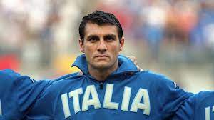 Christian vieri is the brother of massimiliano vieri (assistant manager fiorentina under 18). Welcome To Fifa Com News Vieri Italy S Intrepid Goal Machine Fifa Com