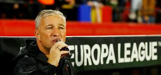 22 aralık 1967 doğumlu), rumen futbol menajeri ve bek veya. Dan Petrescu Lawwell Can Flip Celtic S Season By Hiring Former Cfr Cluj Manager Transylvania Today