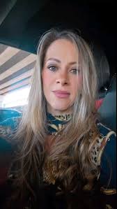 Empower yourself today: Start detoxing your life by learning to say no,  setting boundaries, and choosing to give where it truly counts!  #nataliemills #motivation #detox #mentalhealth