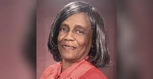 Miranda Woods's Instagram, Twitter & Facebook