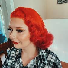 Jessie Hastings's Instagram, Twitter & Facebook