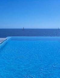 Infinity Pools Amaze Me Pool Swimming Pools Infinity Pool