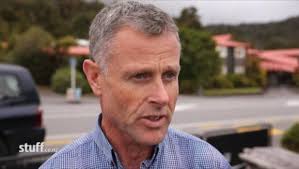 Fox Glacier: Tributes flow for pilot Mitch Gameren killed in crash