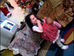 اشتهرت في العالم العربي حيث ظهرت لجمهورها في أواخر العام 1998 عندما أطلقت أول ألبوماتها بدي دوب وصوّرت الأغنية على طريقة الفيديو كليب، ولاحقًا في فبراير 1999 صدر الألبوم عربيًا بتوزيع شركة إيمي وحقق نجاحًا. Ø¨Ù†Øª Ø§Ù„ÙŠØ³Ø§ 3 Wmv Youtube