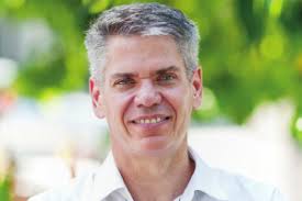 Christopher Harland (LLB '93)