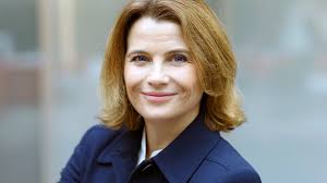 Later on, he became the head of the legal department, sales manager of a commercial the below financial data is gathered and compiled by therichest analysts team to give you a better understanding of heinz hermann thiele net worth by. Julia Thiele Schurhoff Knorr Bremse Group