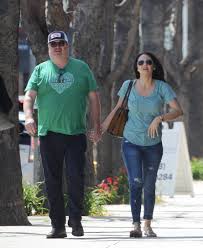 Eric stonestreet doesn't have a wife right now. Bezet 15 Real Life Liefjes Van De Modern Family Acteurs Superguide