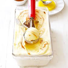 Glace A L Ananas Et Caramel Beurre Sale Regilait Recette Recette Glace Dessert Simple Caramel