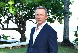 With the extra time i lost the day before the rest. Daniel Craig Slams F Cking Ridiculous Bond Question About Phoebe Waller Bridge Vanity Fair