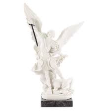 Statua di san michele arcangelo. Statua San Michele Arcangelo In Resina Bianca 32 Cm