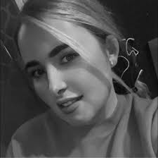 What are good home-based nail salons for gel or BIAB extensions near  Arnold, UK?