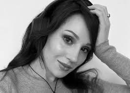 Vinona Baines | Author At CurrentBody Beauty Tech Journal ...