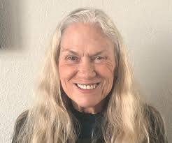 Patricia Lehew's Instagram, Twitter & Facebook