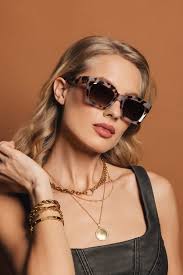 Clare Brown Tortoise Gift set by Marc Lauder Watches