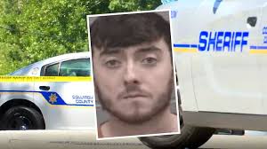 Firefighter dies battling blaze in hometown: 'We suffered a great loss'