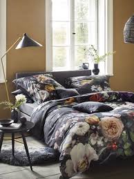 1 — ein bett als hauptdarsteller. Furstlich Schlafen Im Opulenten Blumenmeer Bettwasche Bett Schlafzimmer