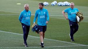 ''he fits our philosophy perfectly,'' wolfsburg. Don T Ask For Lionel Messi S Shirt At Half Time Psv Manager Tells Players The National