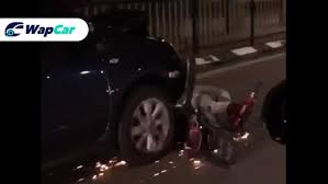 Rang undang undang perlu dibacakan di dewan negara sebelum diluluskan. Pindaan Undang Undang Denda Dan Penjara 15 Atau 20 Tahun Bagi Pemandu Mabuk Wapcar