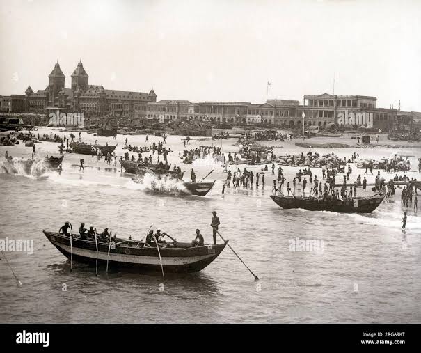 Chennai harbour hi-res stock photography and images - Alamy