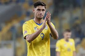 In this week's episode of unsung hero i take a look at roman yaremchuk; Wolves Eye Swoop For Roman Yaremchuk Footballfancast Com
