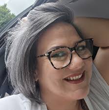 There is a lady who posts her lovely floral tributes