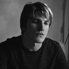 🧚🏾‍♀️✌🏾