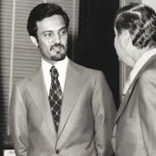 Pin By Ainwkv On سعود الفيصل In 2020 Saudi Men Suit Jacket King Faisal
