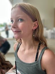 What a super fun afternoon! Small businesses and getting to know everyone  is my absolute favorite• I'm positive everything about this is my calling  🤍🌿 Thanks for having me Studio Sixteen LLC!