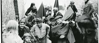 On the occasion of iconic modern artist joseph beuys' centenary anniversary, we look at his utopian idealism, contentious art and personal history as a prelude to his timeless artistic insights on society and the world around us. Axdax2wljxvkm