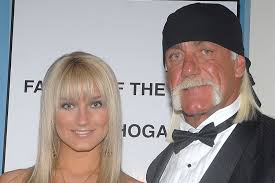 Brooke Hogan offers to pay for dad Hulk Hogan's autopsy