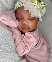 Hello everyone Iyana Hope Gordon You made mommy life happier and I'm so  proud God chose me to be your mom 💓💓.. • • You opened up a new level of  love