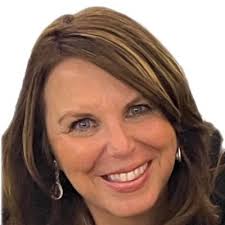 Andrea Marsh (@andreazona1)