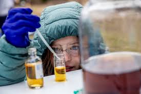 Seattle's only community lab puts a DIY spin