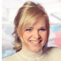 Jennifer Heide's Instagram, Twitter & Facebook