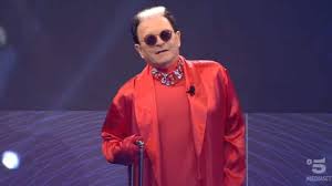 23 aprile 1945 luogo di nascita: Cristiano Malgioglio Canzoni Eta E Fidanzato Chi E L Opinionista Del Gf