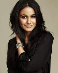 Brie's mother is jewish whereas her father has dutch, irish, and scottish ancestry. Girl Crushhh Beauty Jewish Women Emmanuelle Chriqui