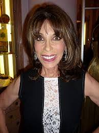 Esther Linder's Instagram, Twitter & Facebook