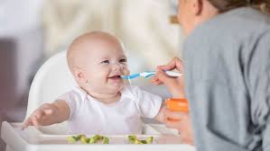 Par ailleurs, la réglementation interdit aux industriels de l'alimentation infantile. Les Pieges A Eviter Pour Reussir La Diversification Alimentaire De Bebe Magicmaman Com