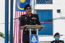 Ketua polis daerah nilai, superitandan mohd fazley ab rahman berkata, pada 3 mei lalu, pihaknya telah menjalankan siasatan berkaitan gambar dan video noor neelofa mohd noor serta suami di laman sosial, ketika berada di sebuah premis perniagaan nilai 3. Ketua Polis Negeri Sembilan Stabil Kosmo Digital