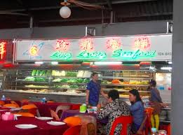 Anda juga boleh menjumpai paku pakis liar yang unik dan sayur eksotik untuk di makan. Top Spot Ling Loong Seafood No 6 33 Kuching Ulasan Restoran Tripadvisor