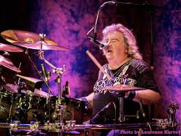 The sweet spot – enjoy a night of nostalgia and glam rock | Whitsunday News