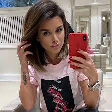 Ксения бородина instagram ксения бородина instagram ксения бородина instagram ксения «узнали?» бородина кардинально сменила имидж, став жгучей брюнеткой с челкой и каре. 35 Letnyaya Kseniya Borodina Rasskazala Kak V Shkole Uchitelnica Vlepila Zhvachku Ej V Volosy Vokrug Tv