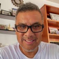 Richard Kracke's Instagram, Twitter & Facebook