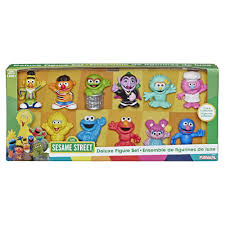 That's why, in advance of the show's 46th season premiere on jan. Sesame Street Deluxe Figure Set Playskool