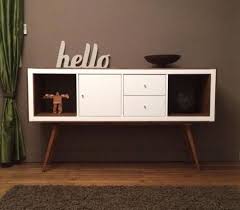 Ventes de canapes de meubles de literie et darticles de decoration personnalisation de vos meubles et salons rangement et dressing sur mesure conseils en decoration plans damenagement interieur 3d livraison installation et montage de vos meubles par des equipes specialisees en ameublement. Ikea Hacks 10 Transformations De Meubles Ikea Faciles A Copier Des Mainteant Kallax Ikea Retro Furniture Ikea Furniture