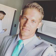 It's wedding season 😆 time to party!